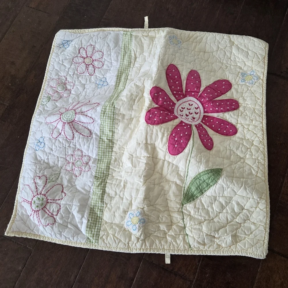 Pottery Barn Kids 86 X 68 Twin / Full Quilt Spring Flowers Girls Teen Bedroom